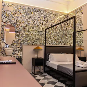 mamamia-hostel-guesthouse.palermohotels.org/